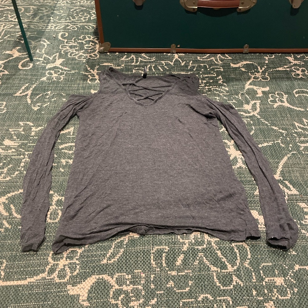 Grey cold shoulder long sleeve